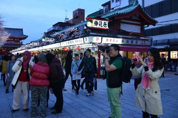 去日本旅行时 当地人为何一眼认出中国人？
