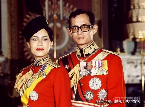 泰国国王近日公开纳妃，泰国国王有多少妃子，泰国是一夫一妻制吗？