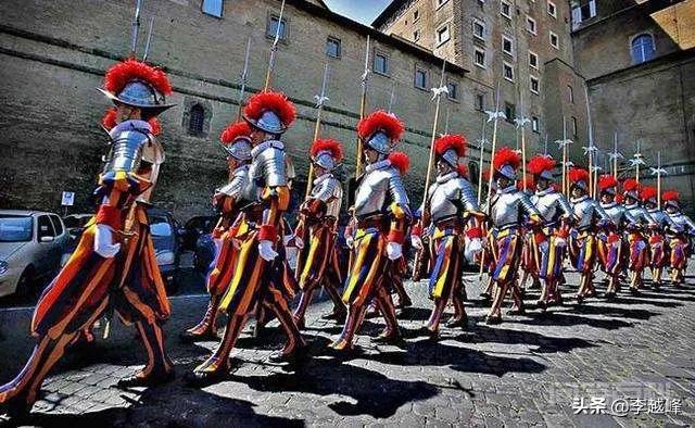 梵蒂冈总共不到一千人，军队也才240人，为何没有国家敢攻打它？