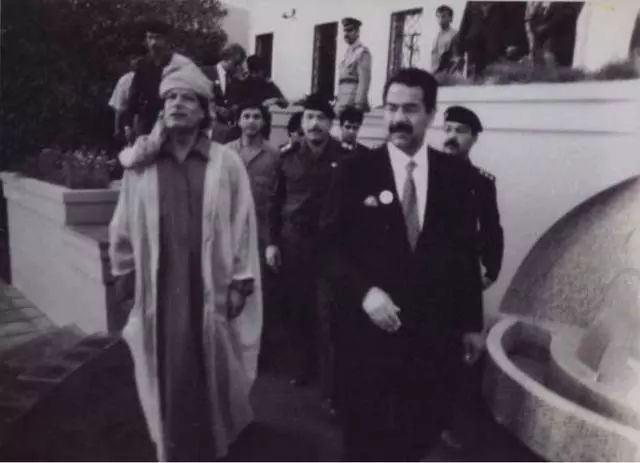卡扎菲的死，其实<strong>就是</strong>他那个不争气的儿子害的！