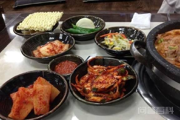 电视剧里的韩餐都是骗人的，妹子嫁到韩国后顿顿泡菜，疯狂拉肚子