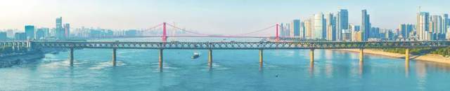 65年了！新中国修建的第一座现代大桥，至今百万颗铆钉无松动
