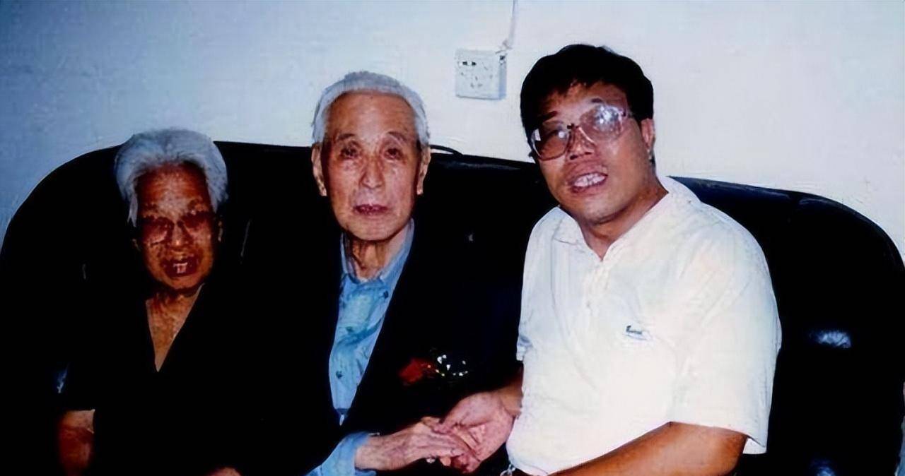 他历任铁道部长、机械部长，河南省委书记、北京市委书记，享年94