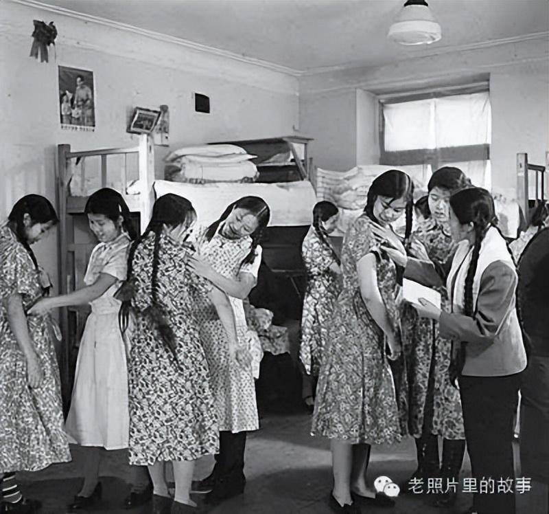 20世纪50年代中国<strong>女性</strong>的服装记忆