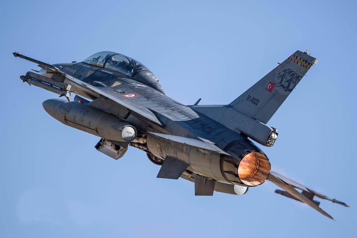 网上流传：土耳其有意向购买中国歼-10C战斗机，还要引进生产线？