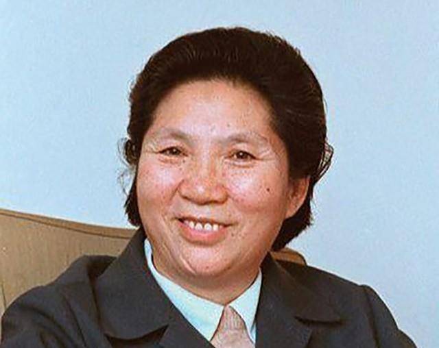 “女副总理”陈慕华：终年90岁，新中国成立后找到二女儿
