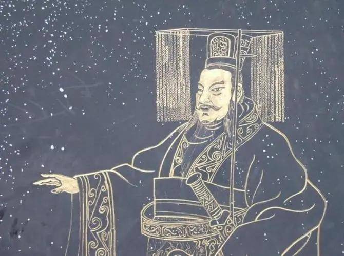 历史上第一个称皇帝的皇帝，不是秦始皇，而是他