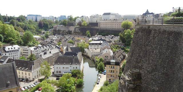 卢森堡：可一天游览的袖珍国家，欧洲最美丽的阳台，人均汽车第一