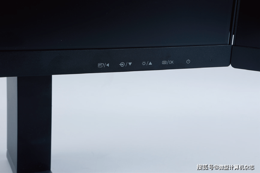 LCD与E Ink合二为一！体验飞利浦24B1D5600双屏显示器