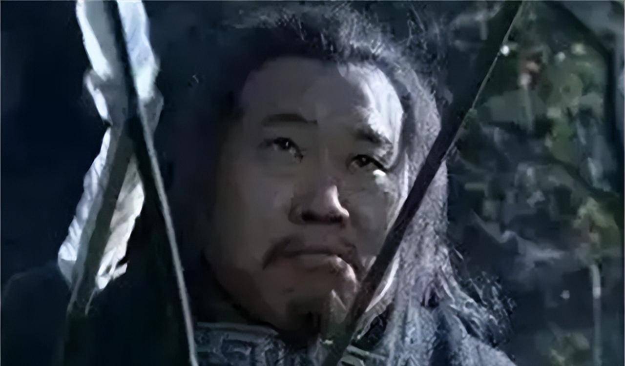 《三国演义》中，凤雏庞统临死前为何对刘备说：主公被孔明所惑？
