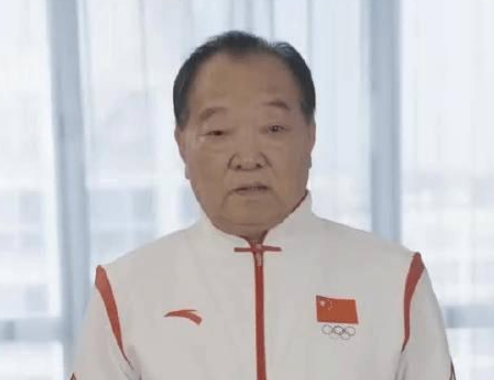 中国第一枚奥运金牌获得者是谁？