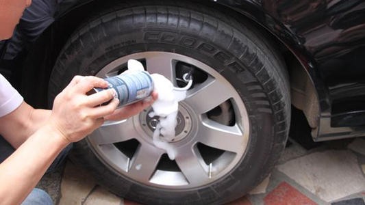 自动充气轮胎的轿车 轮胎自动充气的原理是什么啊?