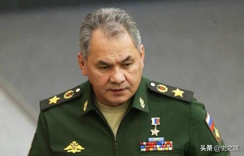 俄海军总司令被解职了吗 俄罗斯军中“地震”，普京一口气解除11名将军的职务，绍伊古难道没有责任吗？