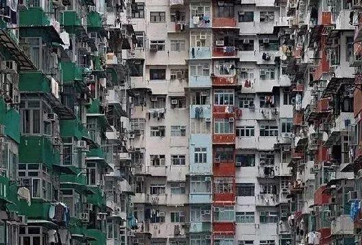 香港楼盘加推即售罄的原因 香港卖出120万每平米天价房，创亚洲最高纪录，你怎么看？