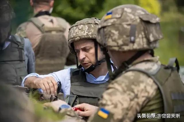 乌克兰绑匪提要求 乌与俄成功完成俘虏互换工作，下一步最优先完成的是什么：恢复供气还是军事企业合作吗？