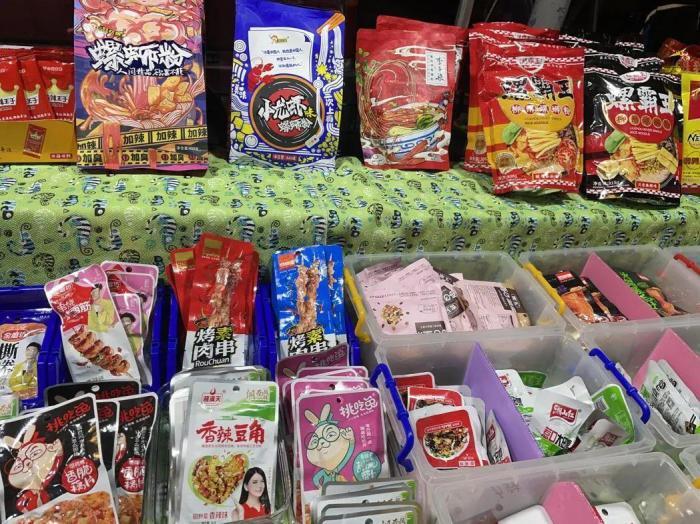 冰粉、双皮奶、螺蛳粉……台网友发帖：台湾街头越来越多大陆小吃